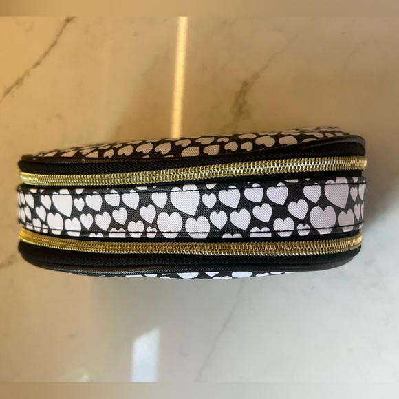 Dabney Lee Double Zipper Pouch Black White Hearts Gold Pull Cosmetic Travel - Picture 2 of 9